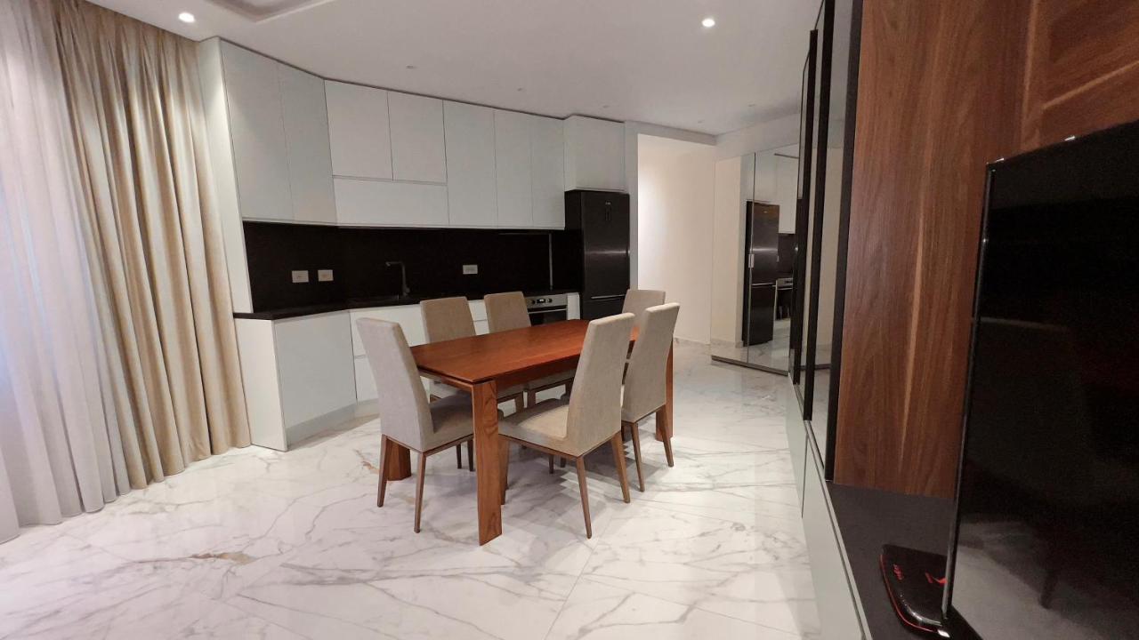 Zeus Tirana Suite Deluxe Bagian luar foto